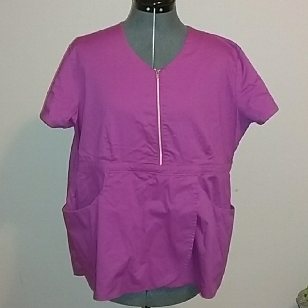Scrub top
